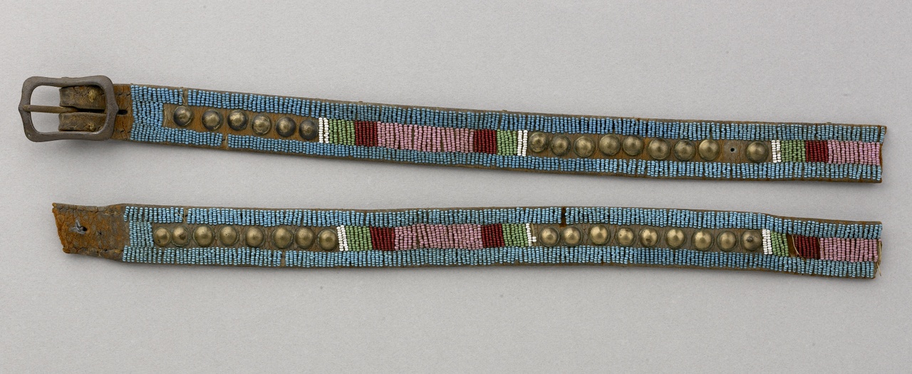 Leren riem, Zwartvoet (volk)