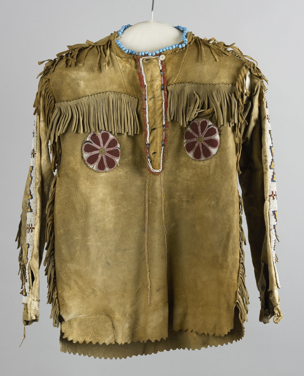 Leren mannenhemd, Cree (volk) of Stoney (volk)