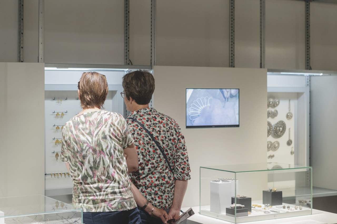 Opening-Bodemjuweeltjes-2025-ZeeuwsMuseum-Viorella-09-PRINT.jpg