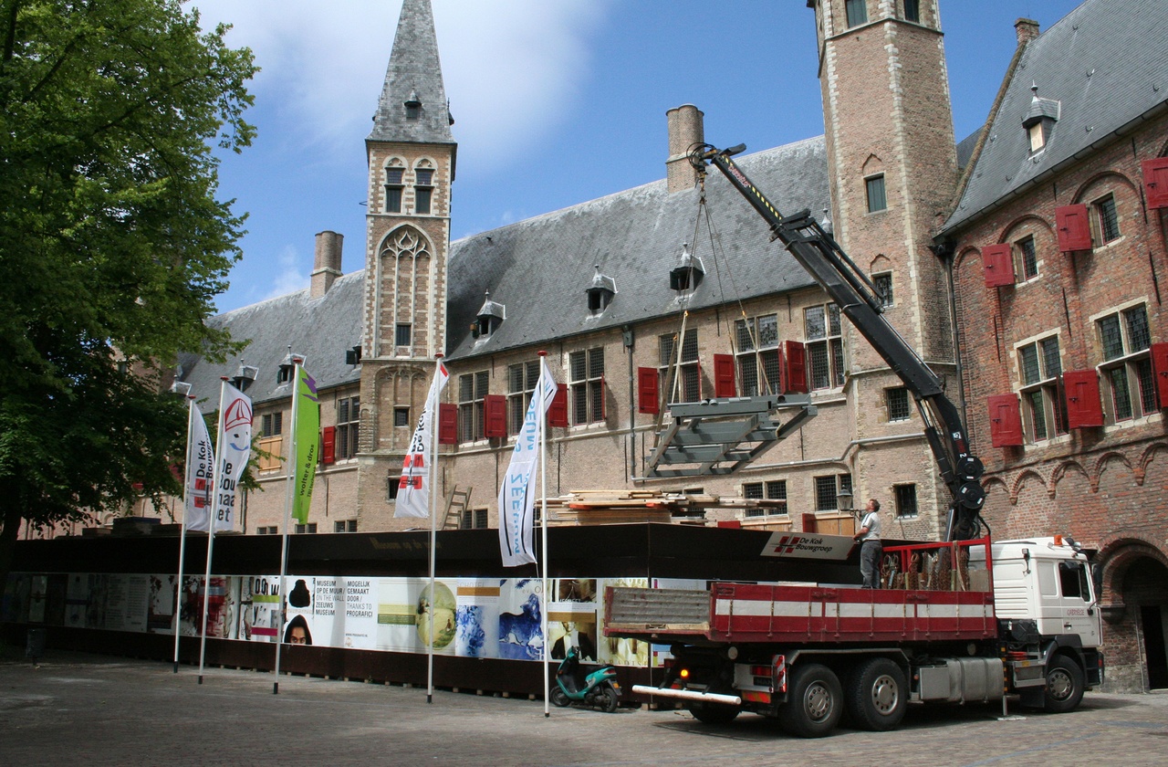 2006-06-22-verbouw-werkzaamheden-001 - gedraaid en bijgesneden.JPG